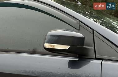 Хетчбек Ford Focus 2011 в 