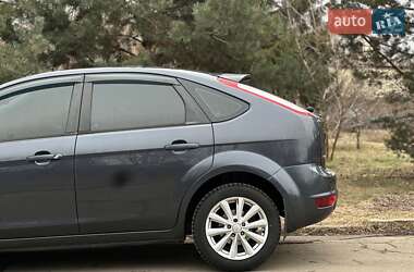 Хетчбек Ford Focus 2011 в 