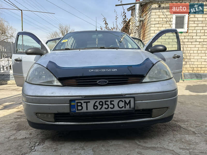 Седан Ford Focus 2001 в Херсоне