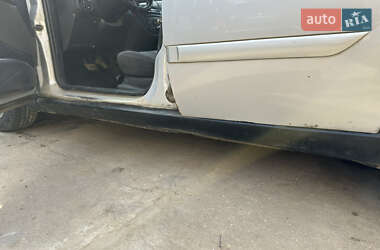 Седан Ford Focus 2001 в 