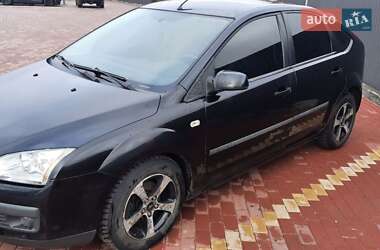 Хетчбек Ford Focus 2006 в Сарнах