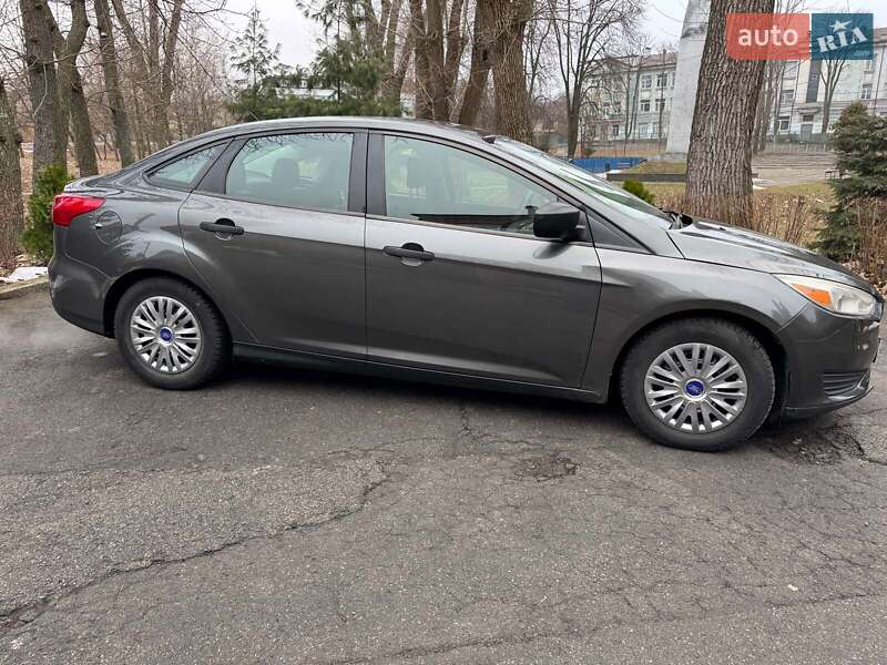 Седан Ford Focus 2017 в Киеве