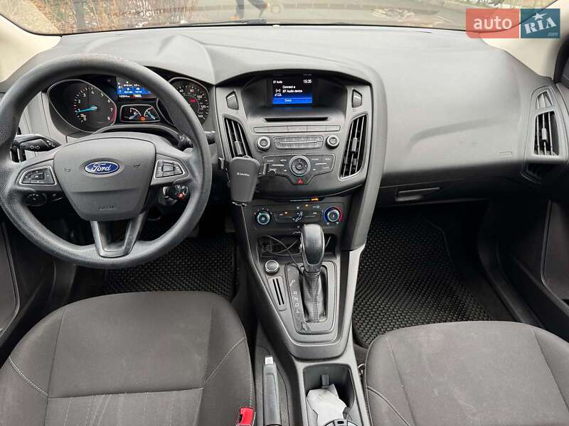Седан Ford Focus 2017 в Киеве