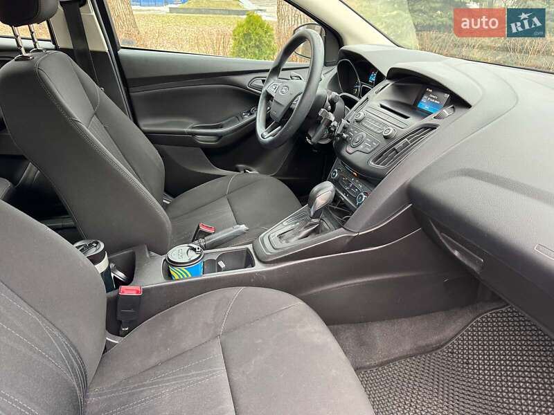 Седан Ford Focus 2017 в Киеве