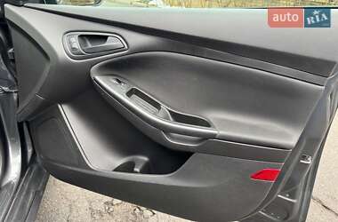 Седан Ford Focus 2017 в 