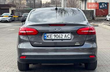 Седан Ford Focus 2017 в 