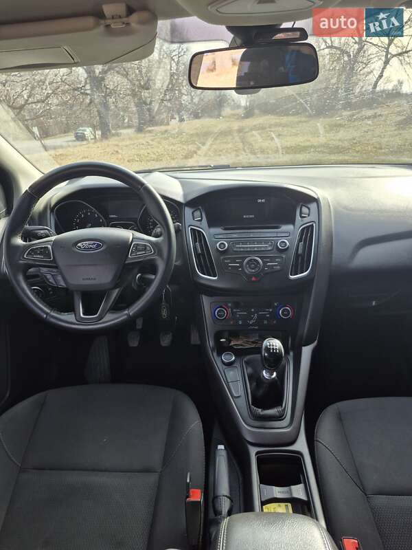 Хэтчбек Ford Focus 2017 в Чечельнике фото 12 Хэтчбек Ford Focus 2017 в Чечельнике