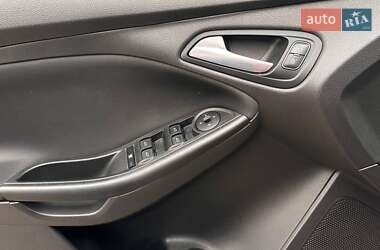 Седан Ford Focus 2018 в 