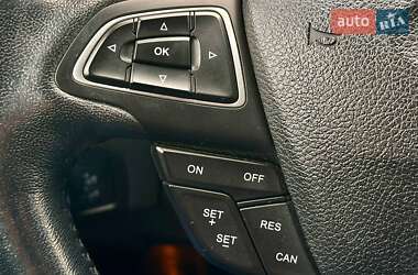 Седан Ford Focus 2018 в 