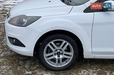 Универсал Ford Focus 2010 в 