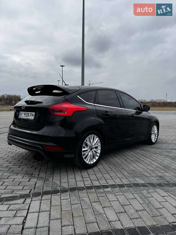 Хэтчбек Ford Focus 2015 в Львове