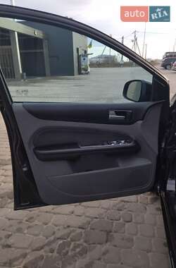 Хэтчбек Ford Focus 2009 в Львове