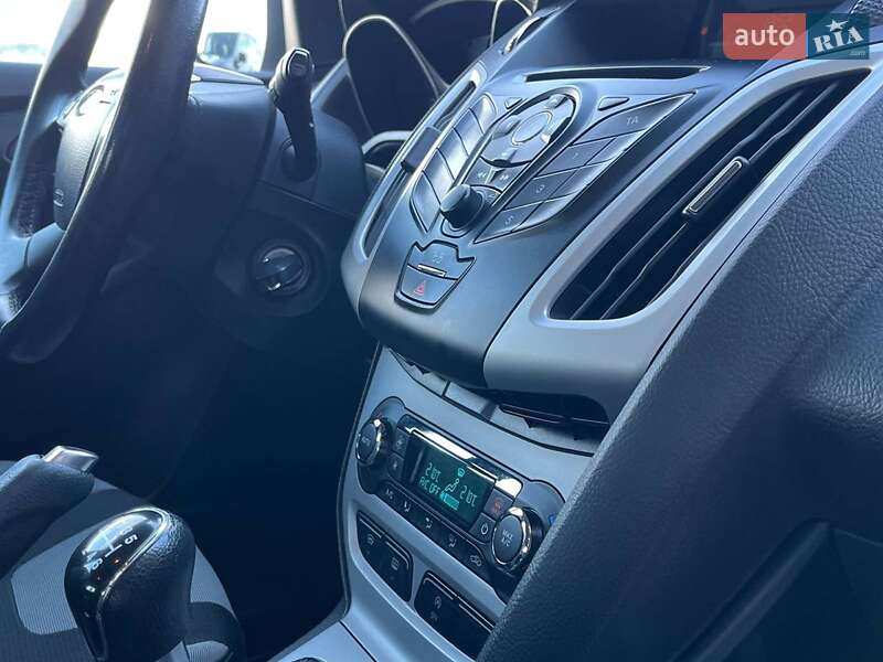 Хэтчбек Ford Focus 2013 в Львове