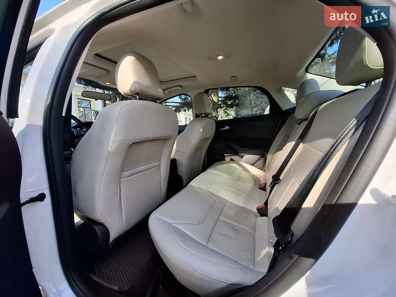 Седан Ford Focus 2017 в Кропивницком