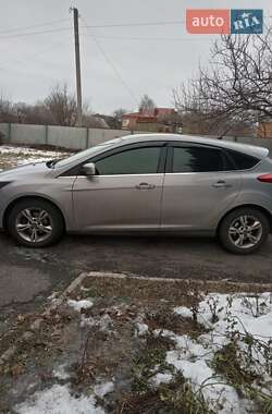 Хэтчбек Ford Focus 2013 в 