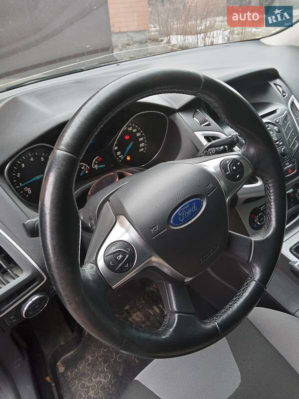 Хэтчбек Ford Focus 2013 в Полтаве