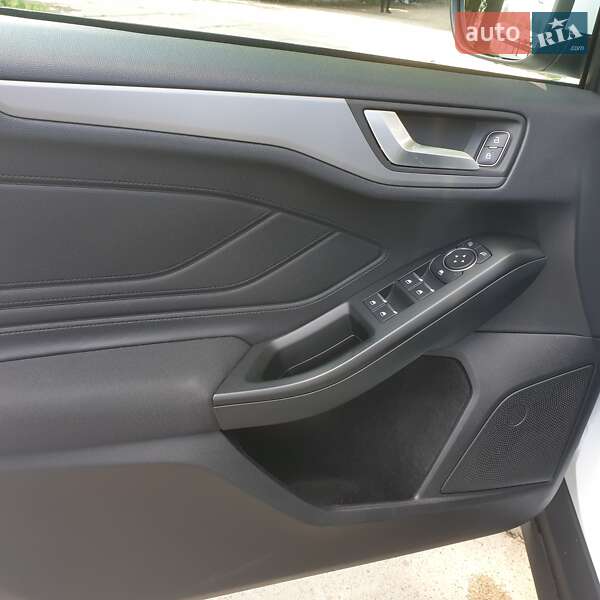 Хэтчбек Ford Focus 2019 в Киеве