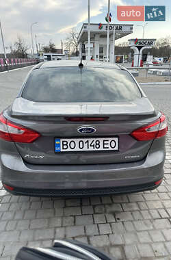 Седан Ford Focus 2013 в 