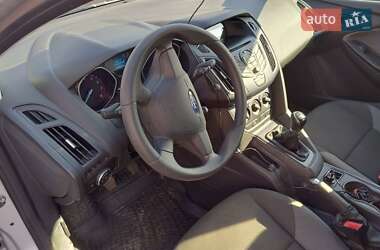 Хэтчбек Ford Focus 2014 в 