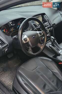 Седан Ford Focus 2014 в 