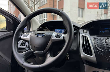 Универсал Ford Focus 2014 в 