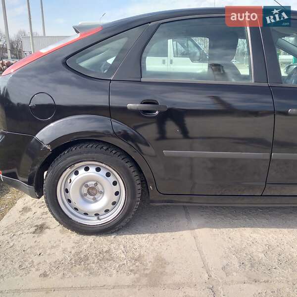 Хэтчбек Ford Focus 2005 в Каменец-Подольском