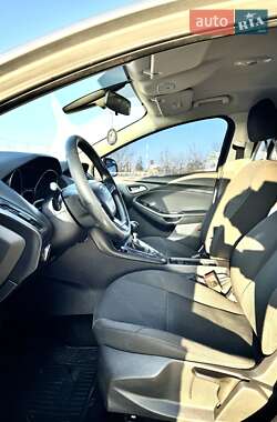 Хэтчбек Ford Focus 2015 в 