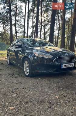 Седан Ford Focus 2015 в Сумах