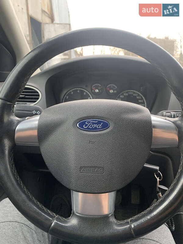 Хэтчбек Ford Focus 2008 в Хмельницком