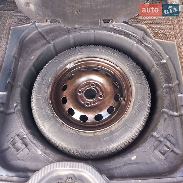 Універсал Ford Focus 2001 в Новоселиці