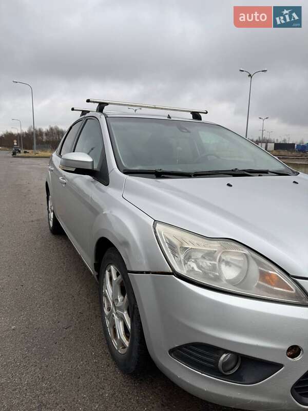 Седан Ford Focus 2010 в Львове