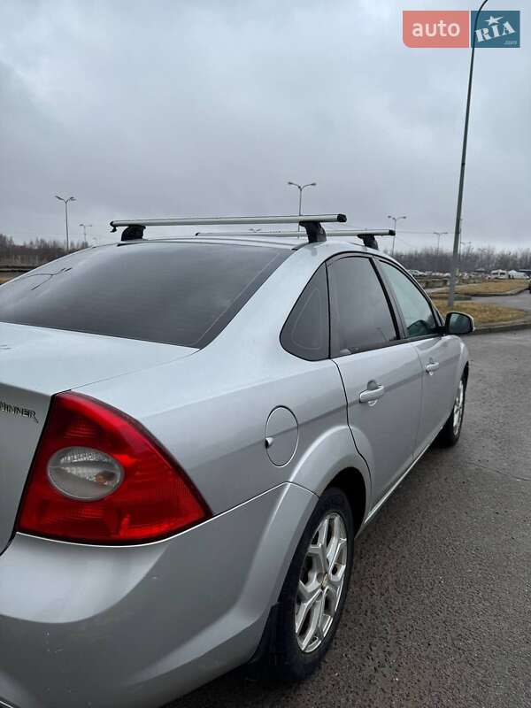 Седан Ford Focus 2010 в Львове
