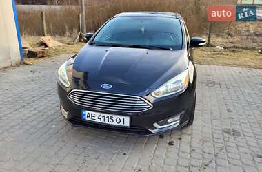 Хэтчбек Ford Focus 2016 в 