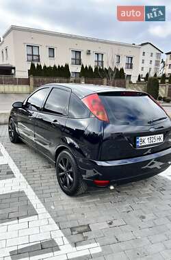 Хетчбек Ford Focus 2003 в Рівному