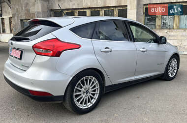 Хэтчбек Ford Focus 2018 в 