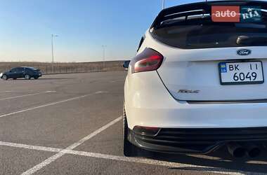 Хетчбек Ford Focus 2016 в Рівному