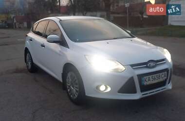 Хэтчбек Ford Focus 2013 в 