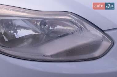 Хэтчбек Ford Focus 2013 в 