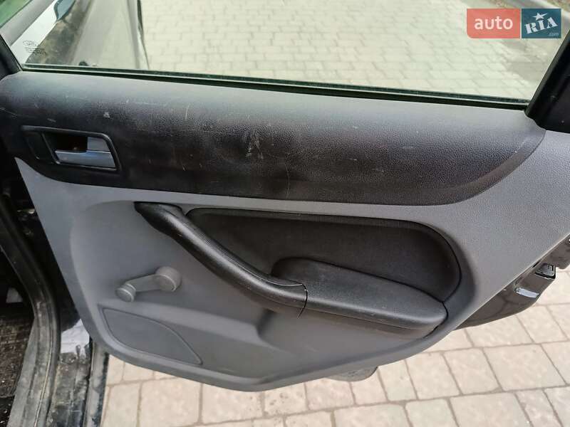 Універсал Ford Focus 2010 в Дублянах