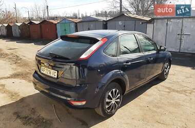 Хэтчбек Ford Focus 2011 в 