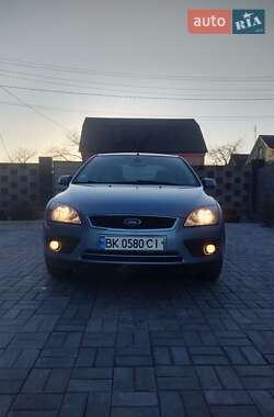 Седан Ford Focus 2006 в Костополе