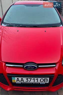 Хэтчбек Ford Focus 2013 в 