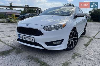 Седан Ford Focus 2015 в 