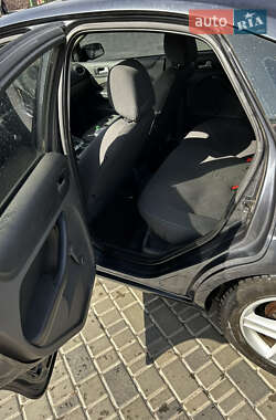 Хэтчбек Ford Focus 2007 в 