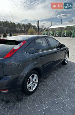 Хэтчбек Ford Focus 2007 в 