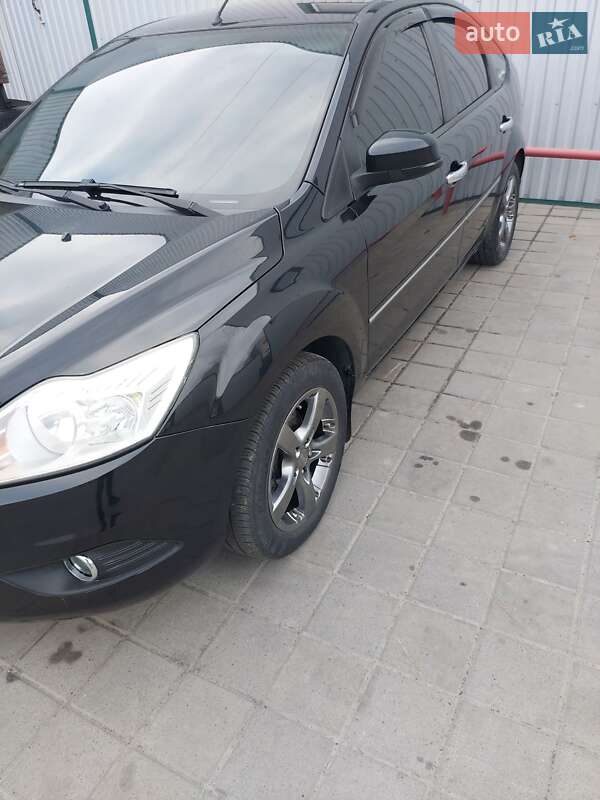 Хэтчбек Ford Focus 2008 в Черкассах
