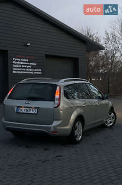Универсал Ford Focus 2010 в 