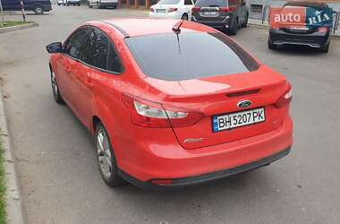 Седан Ford Focus 2014 в 