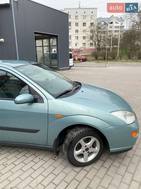 Хетчбек Ford Focus 1998 в Тернополі