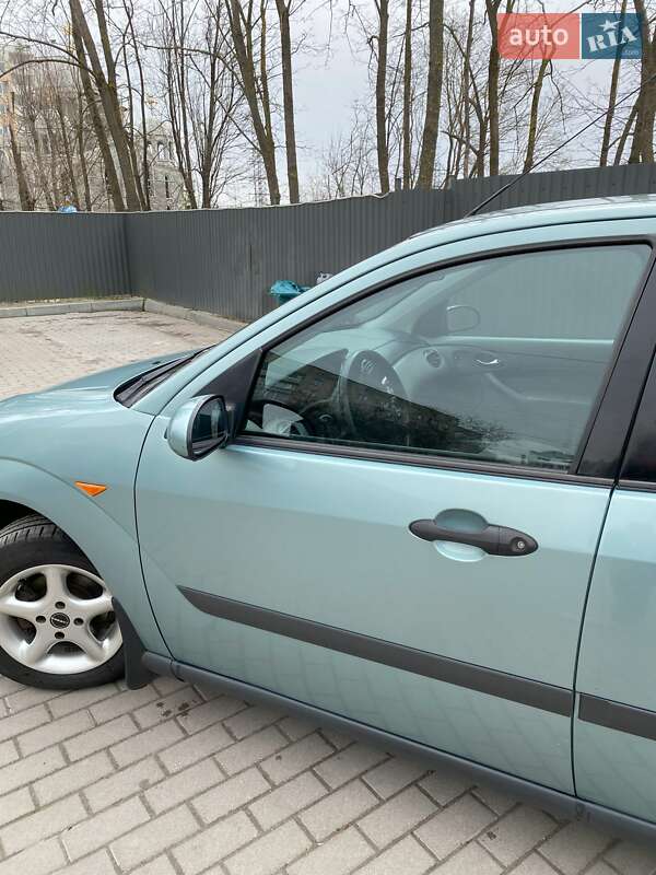Хетчбек Ford Focus 1998 в Тернополі
